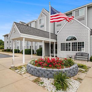 Microtel Inn And Suites Manistee